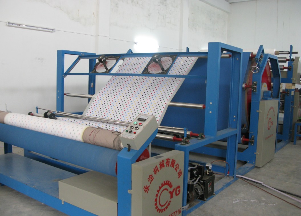 服裝面料復(fù)（貼）合機(jī)客戶現(xiàn)場(chǎng)