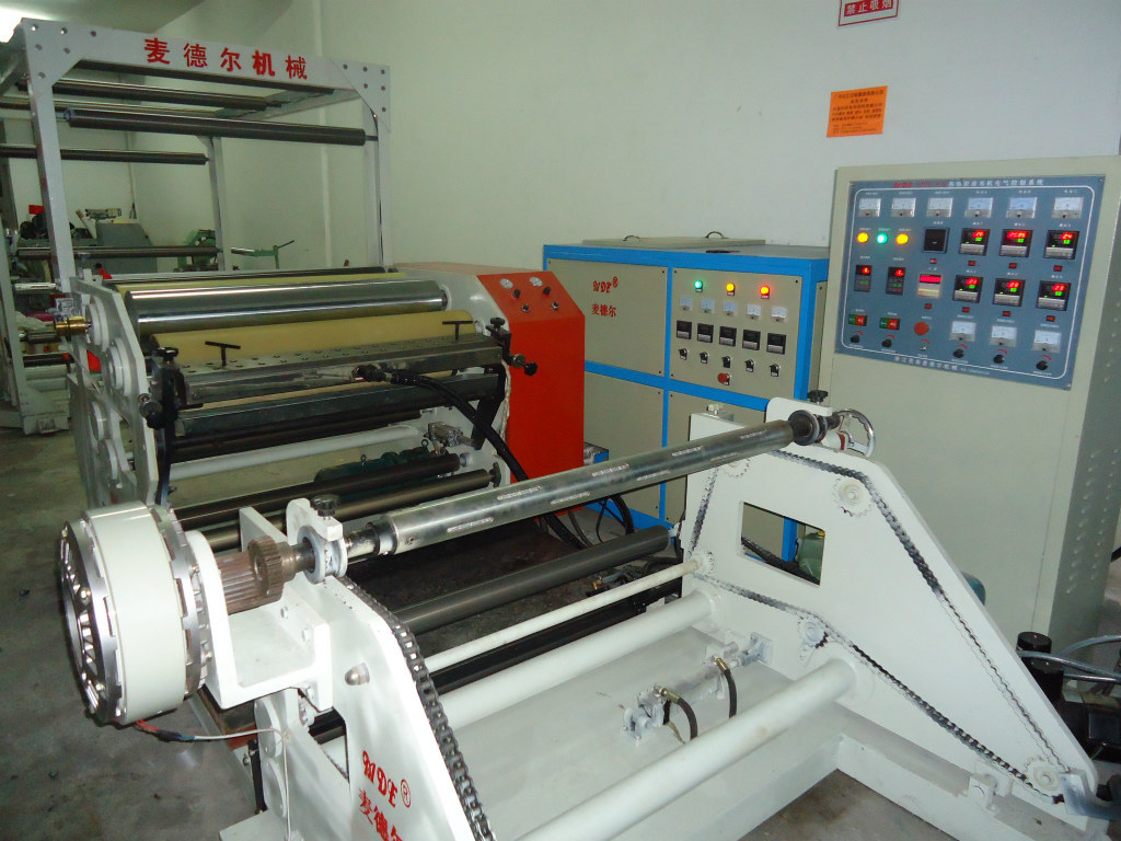 使用高溫熱熔膠棒的時候如何安全保護自己？