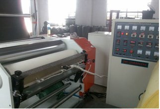 鞋材復(fù)合機使用什么膠貼合好？