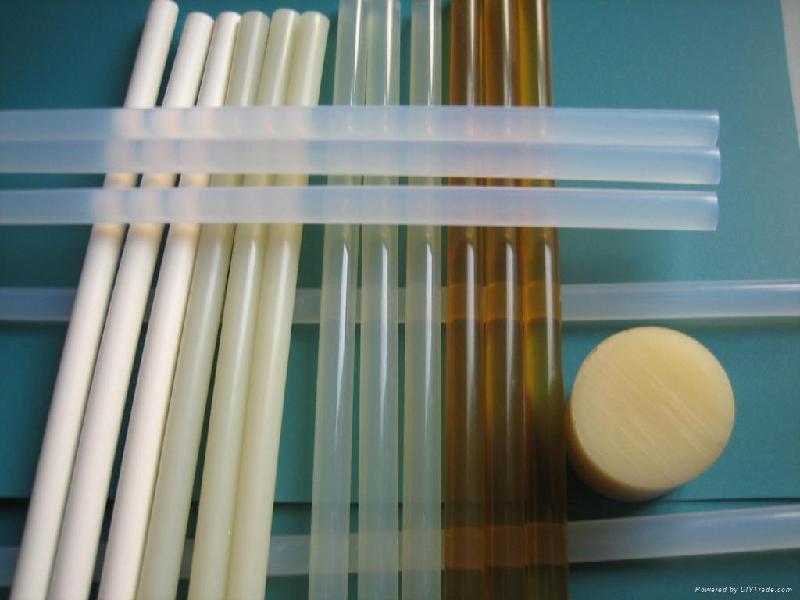 操作熱熔膠的使用特點(diǎn)？